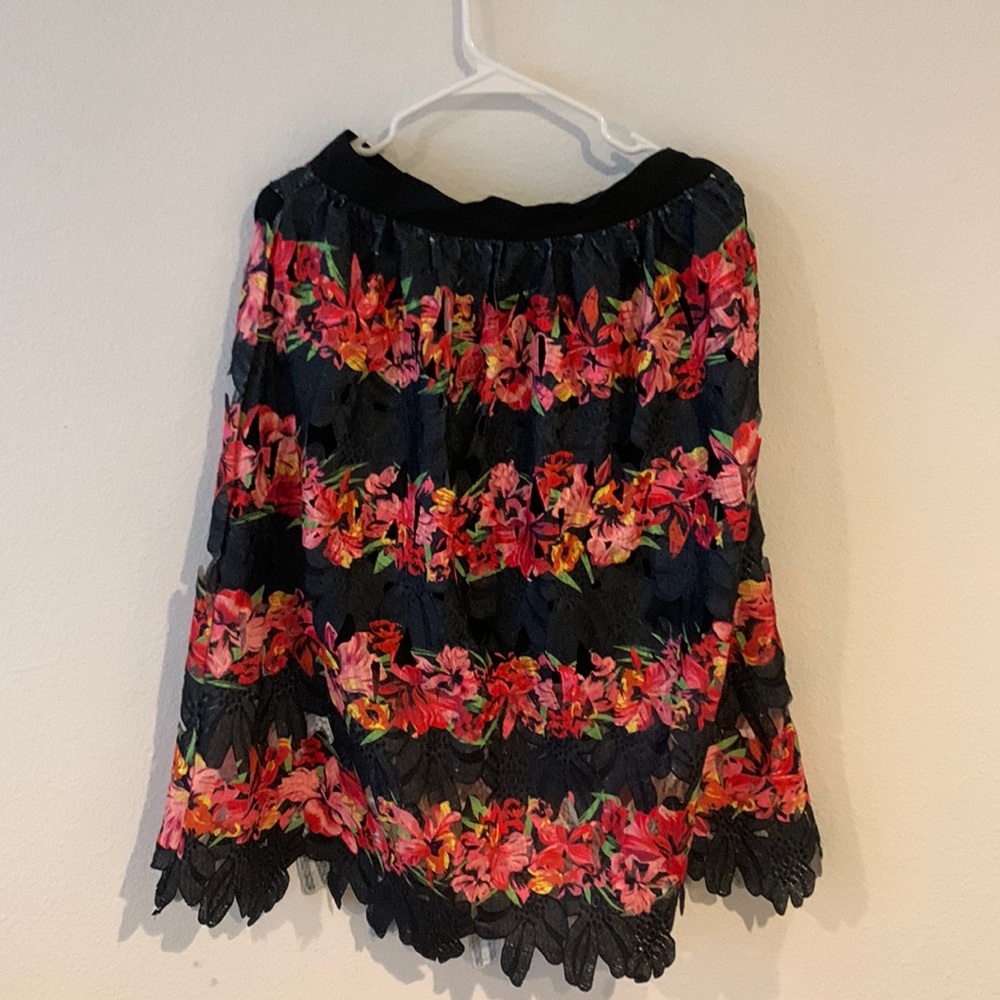 Black skirt new unused excellent condition